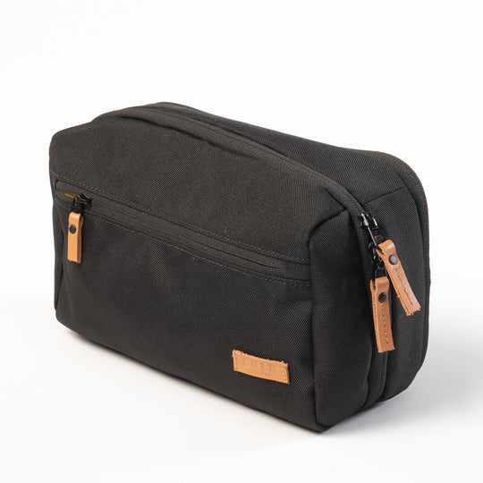 #color_black-w-natural-leather#size_large