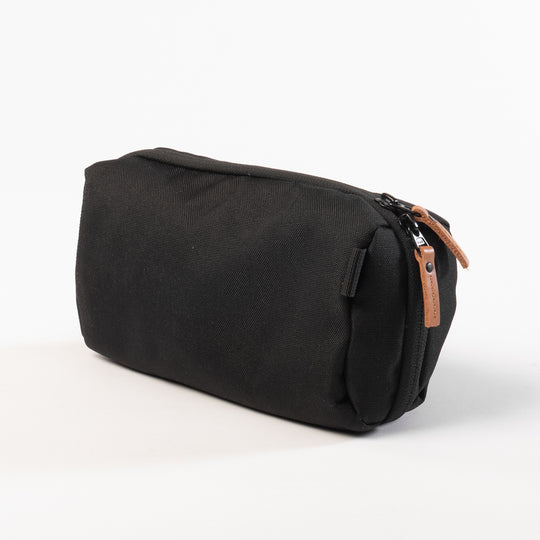 #color_black-w-natural-leather#size_medium